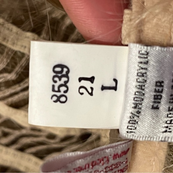 TLC Collection Blonde Wig Synthetic Blend Full Cap - Picture 7 of 8